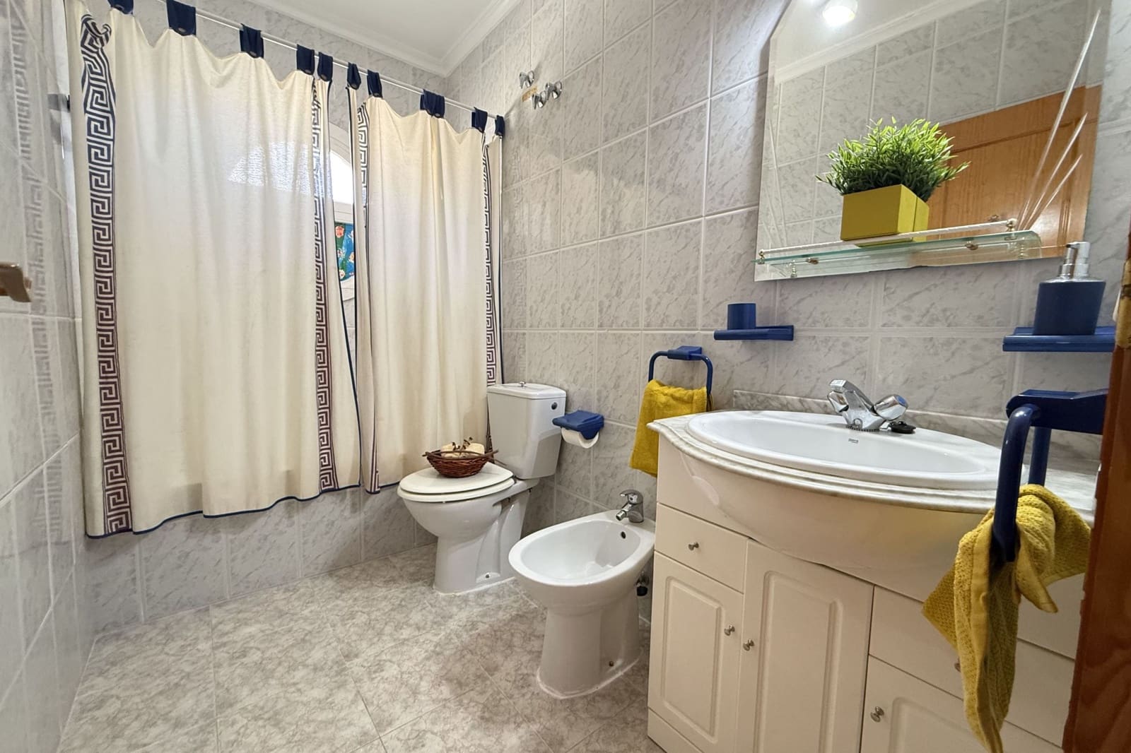 4 sovrum Lägenhet till salu i Los Altos med pool - 199 900 € (Ref: 9352813)