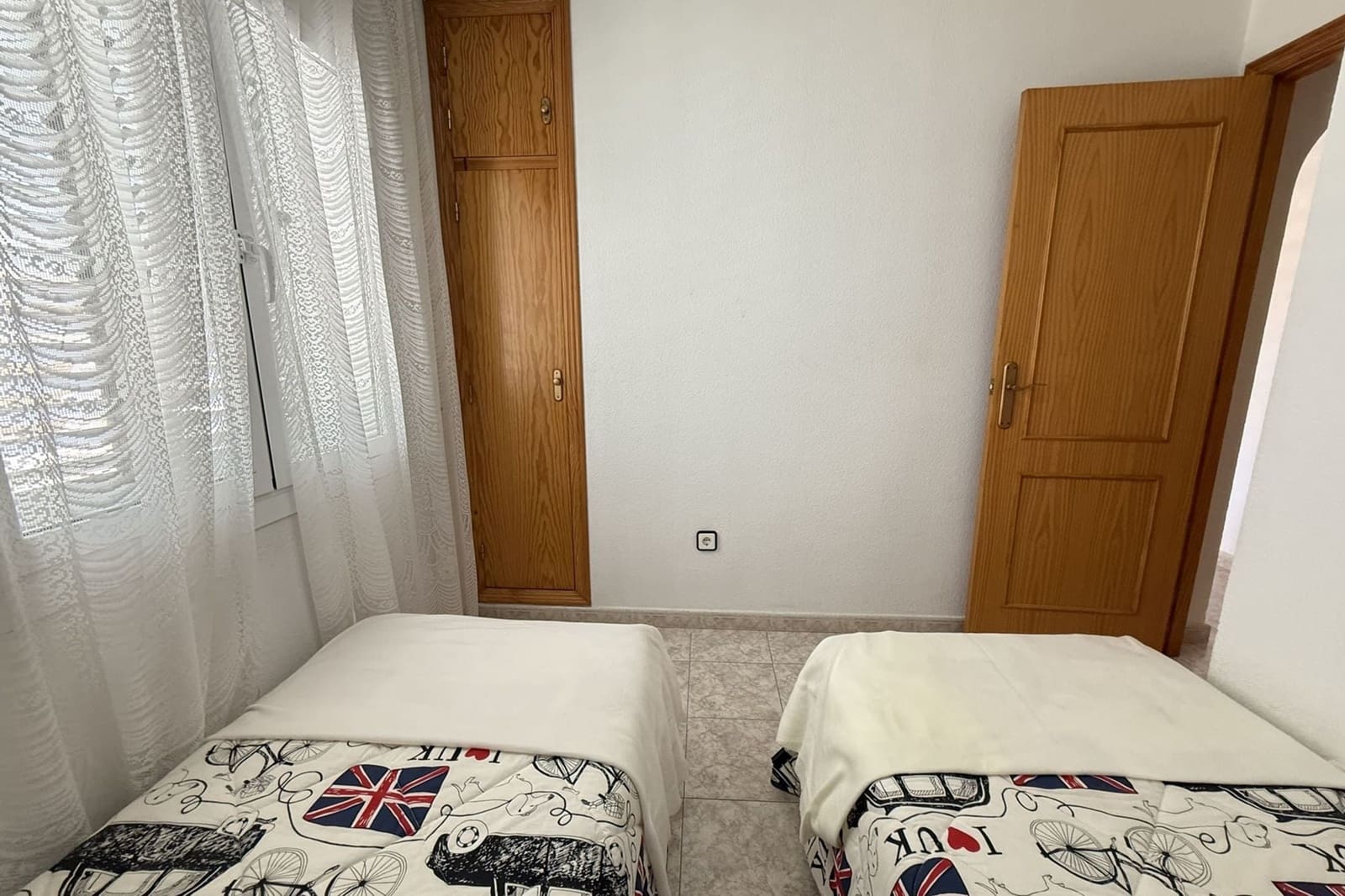 4 sovrum Lägenhet till salu i Los Altos med pool - 199 900 € (Ref: 9352813)