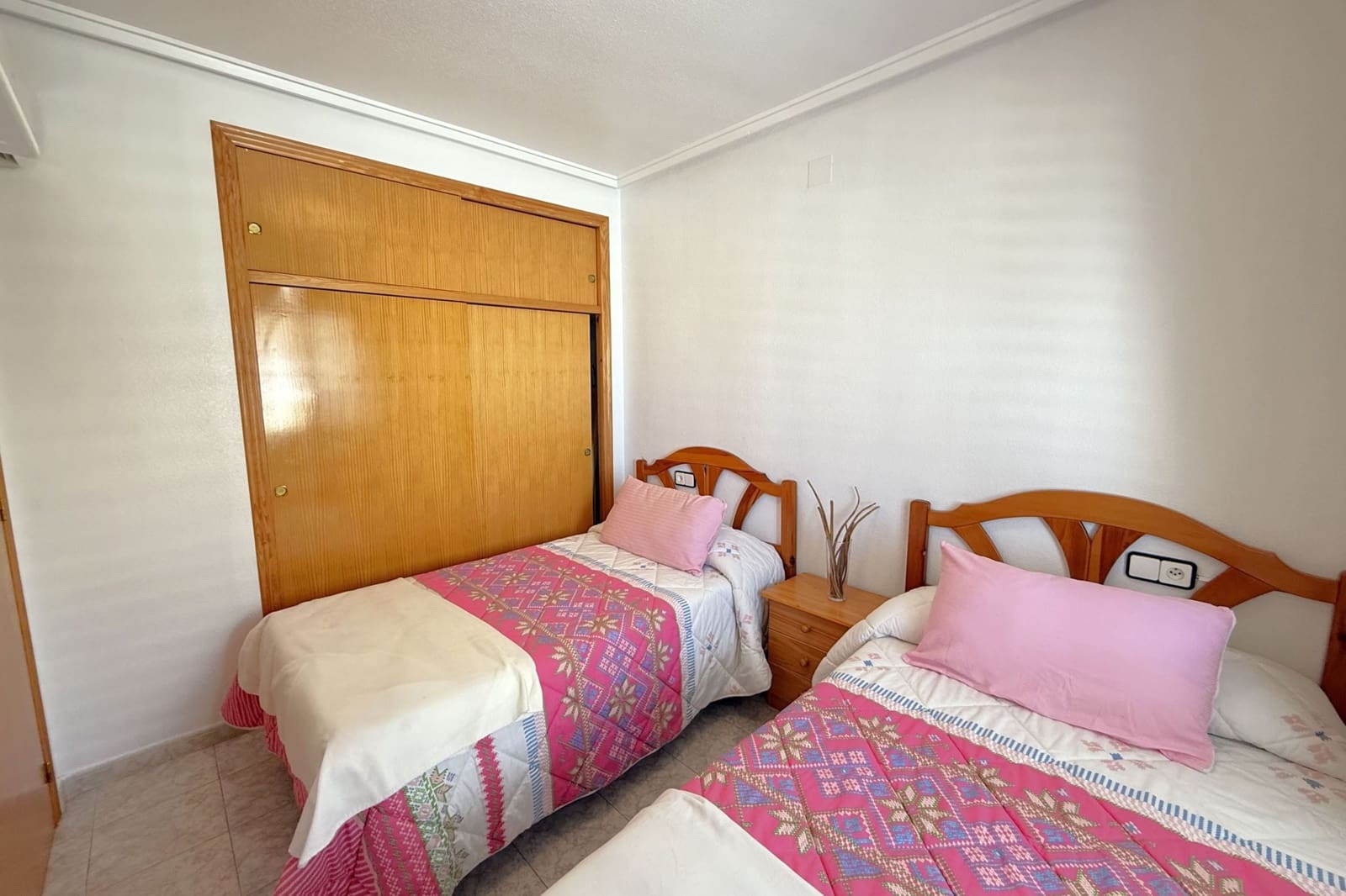 4 sovrum Lägenhet till salu i Los Altos med pool - 199 900 € (Ref: 9352813)