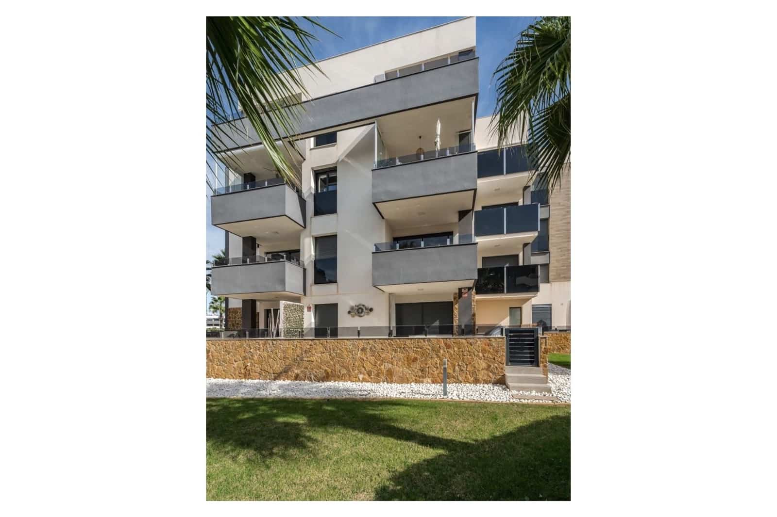 2 bedroom Apartment for sale in La Florida with pool - € 239,000 (Ref: 9376420)