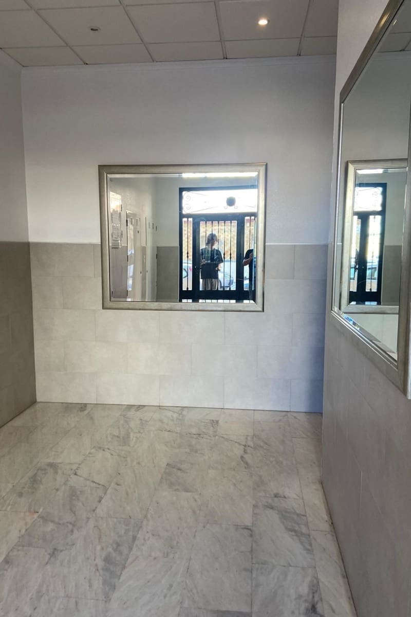 2 soverom Leilighet til salgs i Torrevieja - € 133 000 (Ref: 9378112)