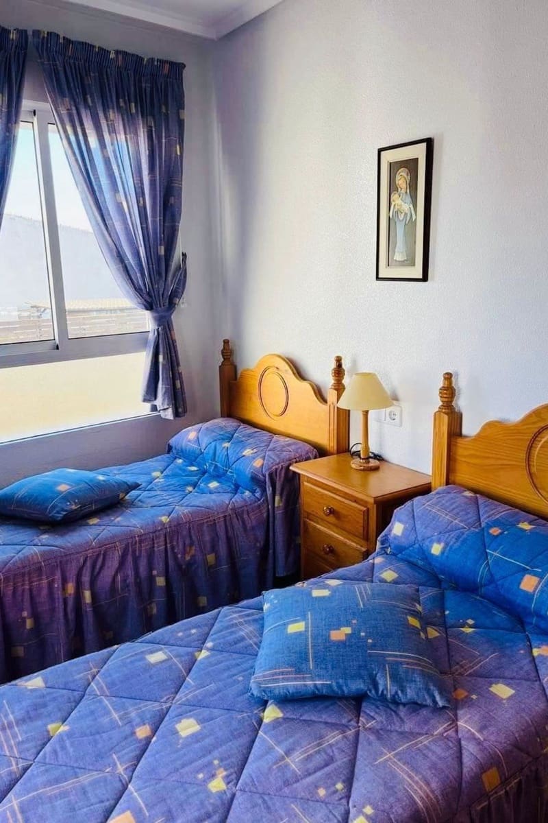 2 soverom Leilighet til salgs i Torrevieja - € 133 000 (Ref: 9378112)