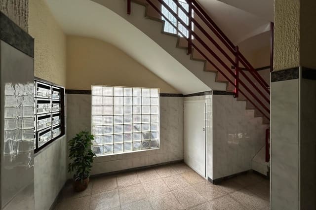 3 soverom Leilighet til salgs i Carolinas Altas, Alicante by - € 175 000 (Ref: 9378275)