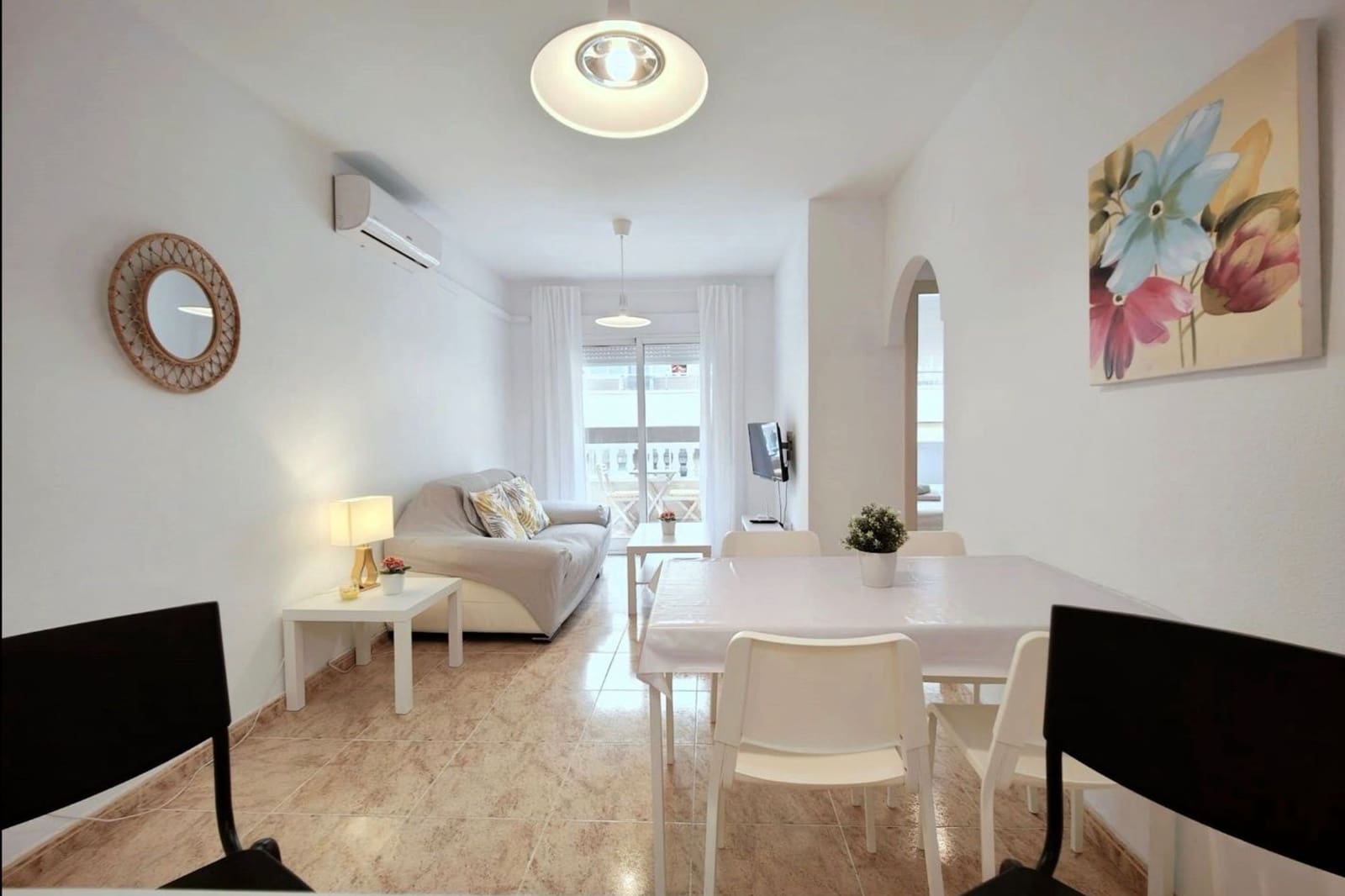 2 sovrum Lägenhet till salu i Torrevieja med pool - 179 900 € (Ref: 9378381)