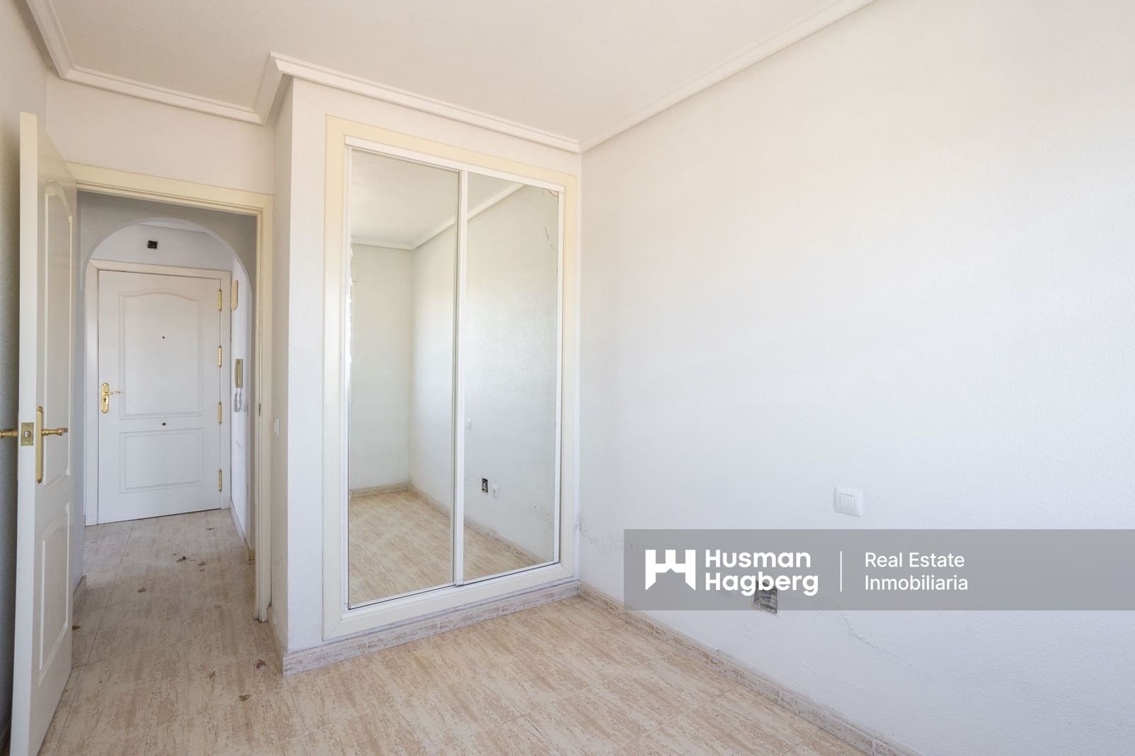 2 sovrum Lägenhet till salu i Torrevieja med pool - 129 000 € (Ref: 9378383)