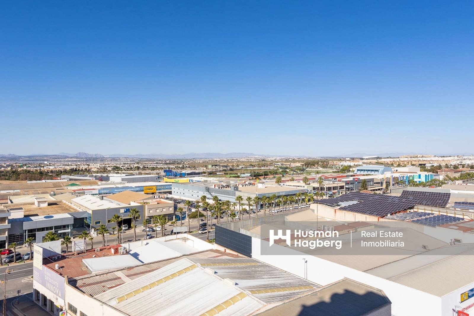 2 sovrum Lägenhet till salu i Torrevieja med pool - 129 000 € (Ref: 9378383)