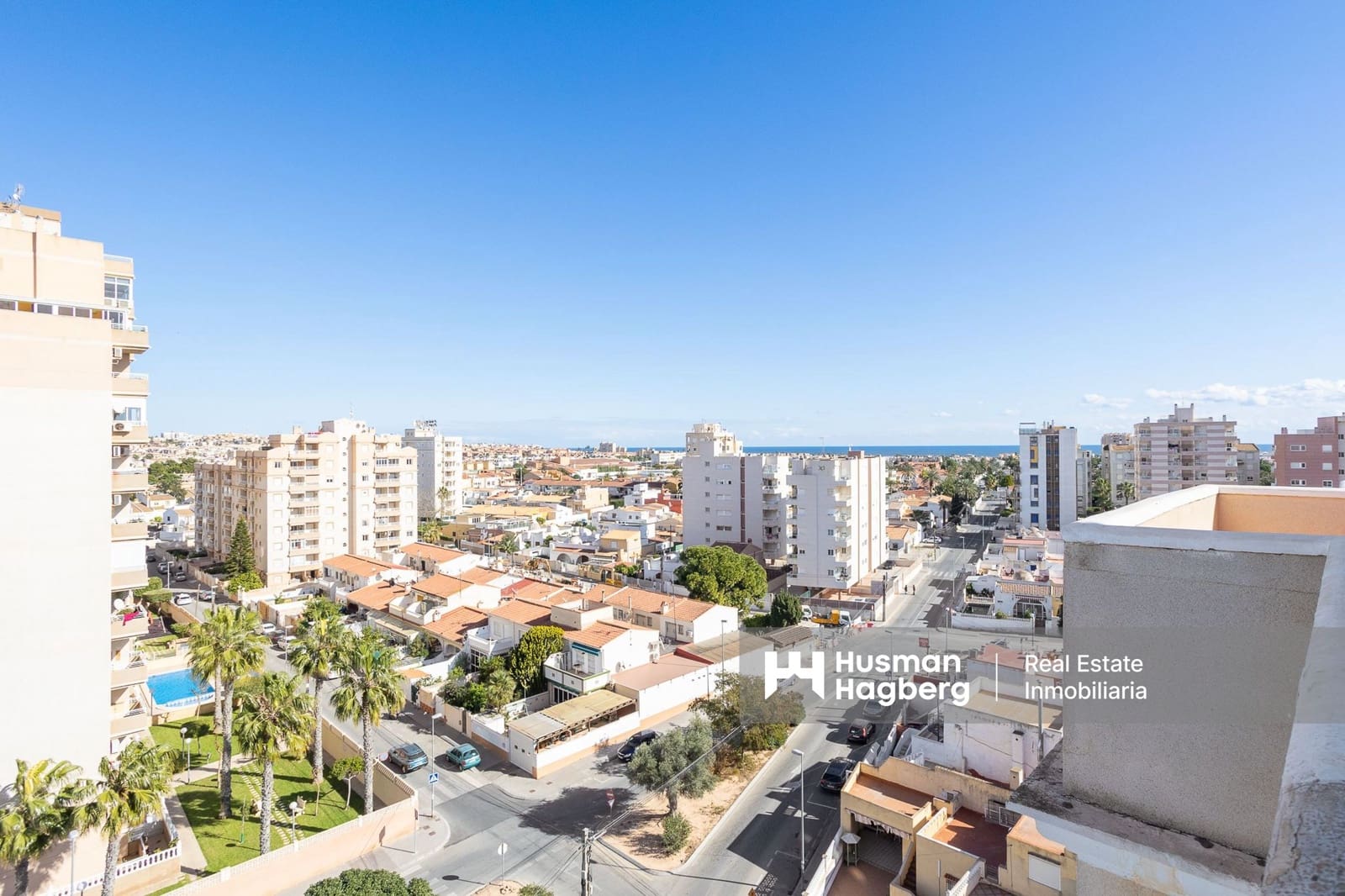 2 sovrum Lägenhet till salu i Torrevieja med pool - 129 000 € (Ref: 9378383)