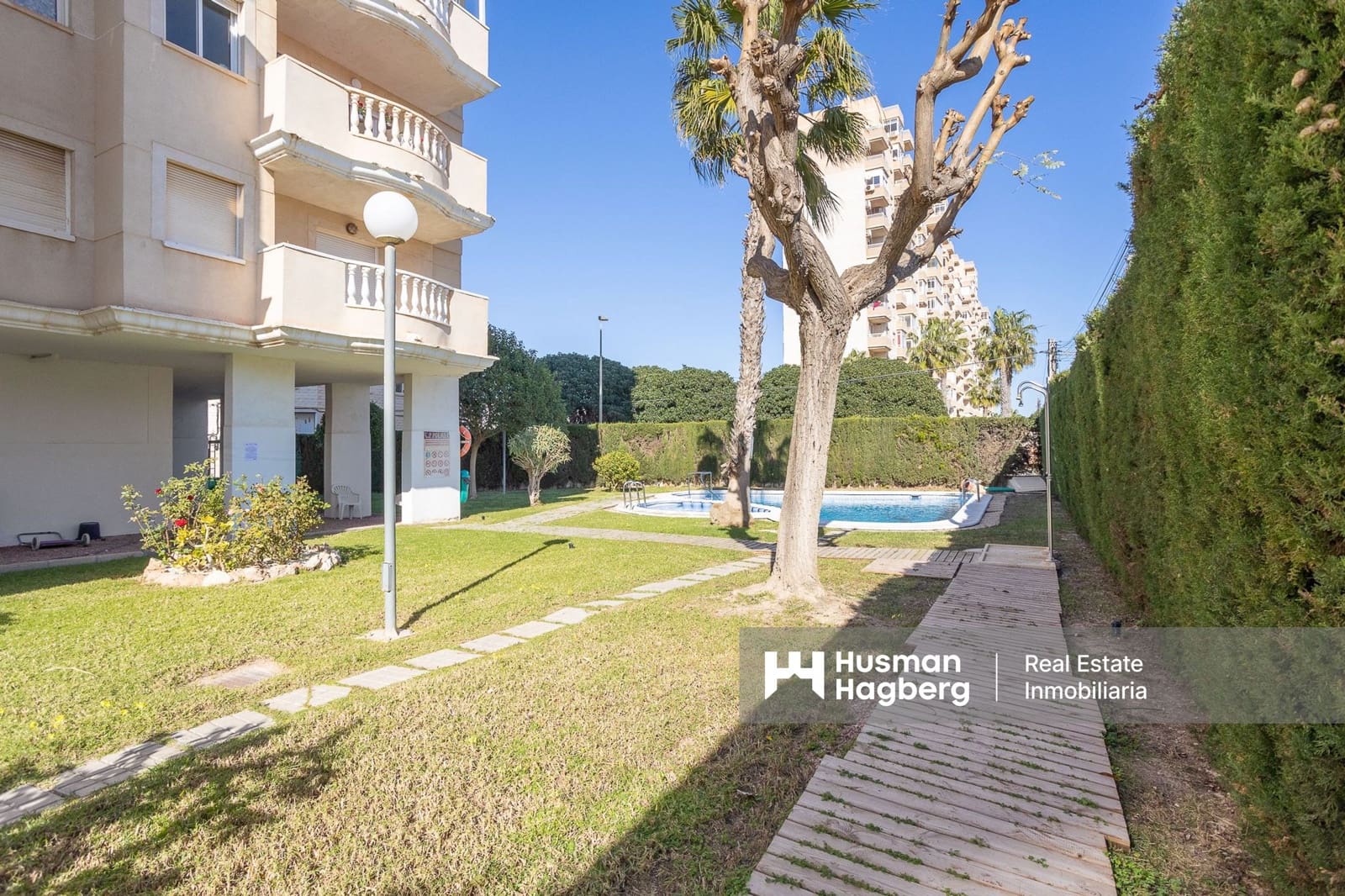 2 sovrum Lägenhet till salu i Torrevieja med pool - 129 000 € (Ref: 9378383)