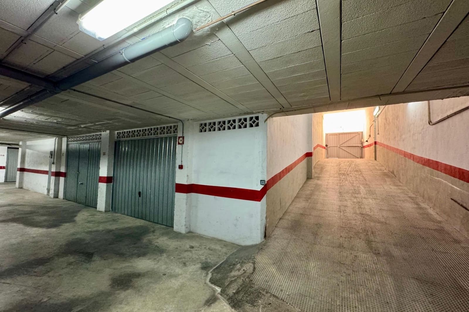 2 bedroom Apartment for sale in Torrevieja with pool - € 149,900 (Ref: 9383547)