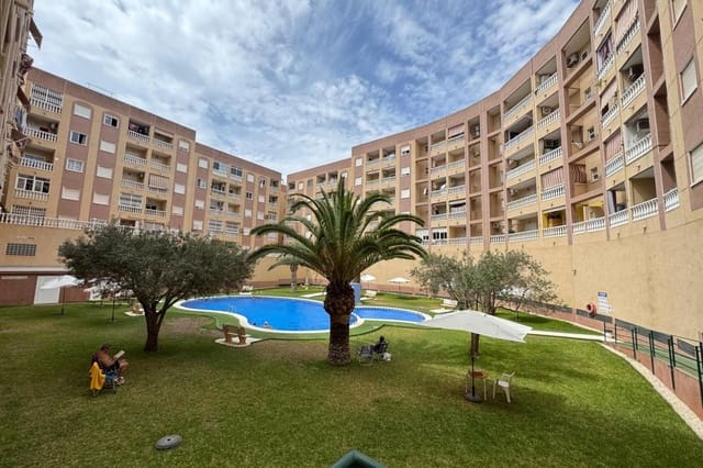 2 bedroom Apartment for sale in El Molino, Torrevieja with pool - € 149,900 (Ref: 9383547)