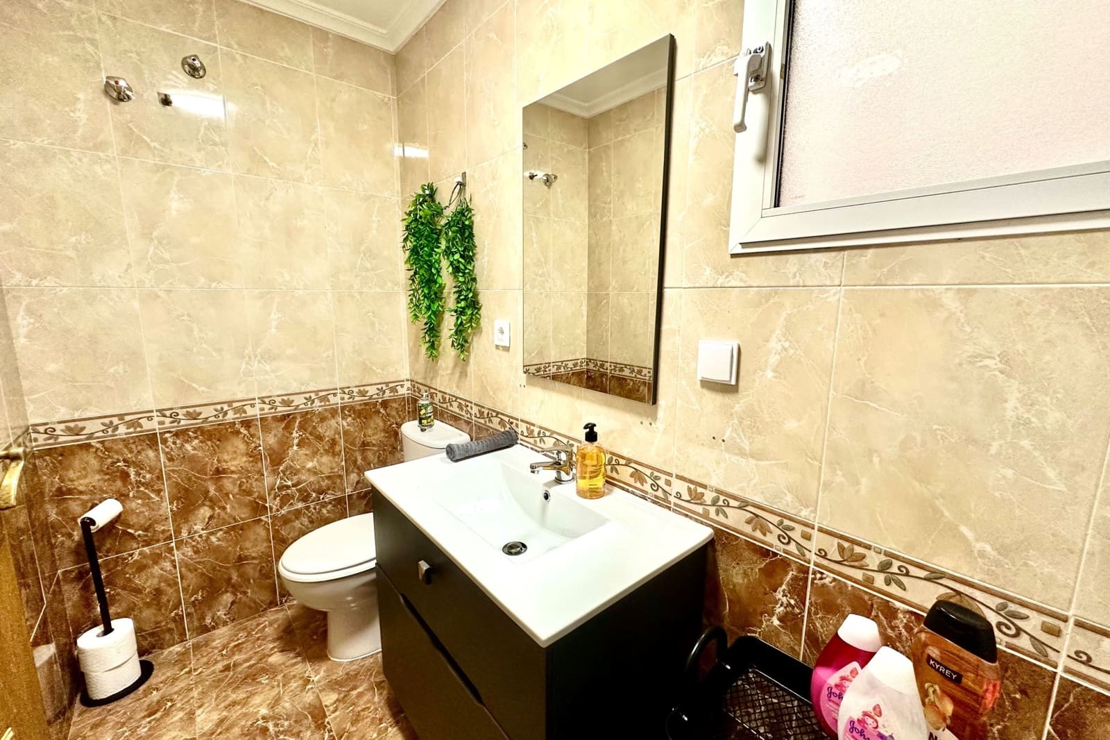 2 makuuhuone Huoneisto myytävänä paikassa Torrevieja - 172 000 € (Ref: 9386306)