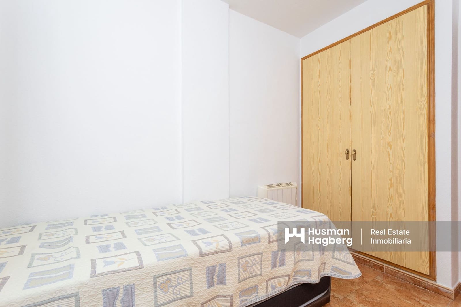 Apartamento de 2 habitaciones en Torrevieja en venta con piscina - 139.000 € (Ref: 9386308)