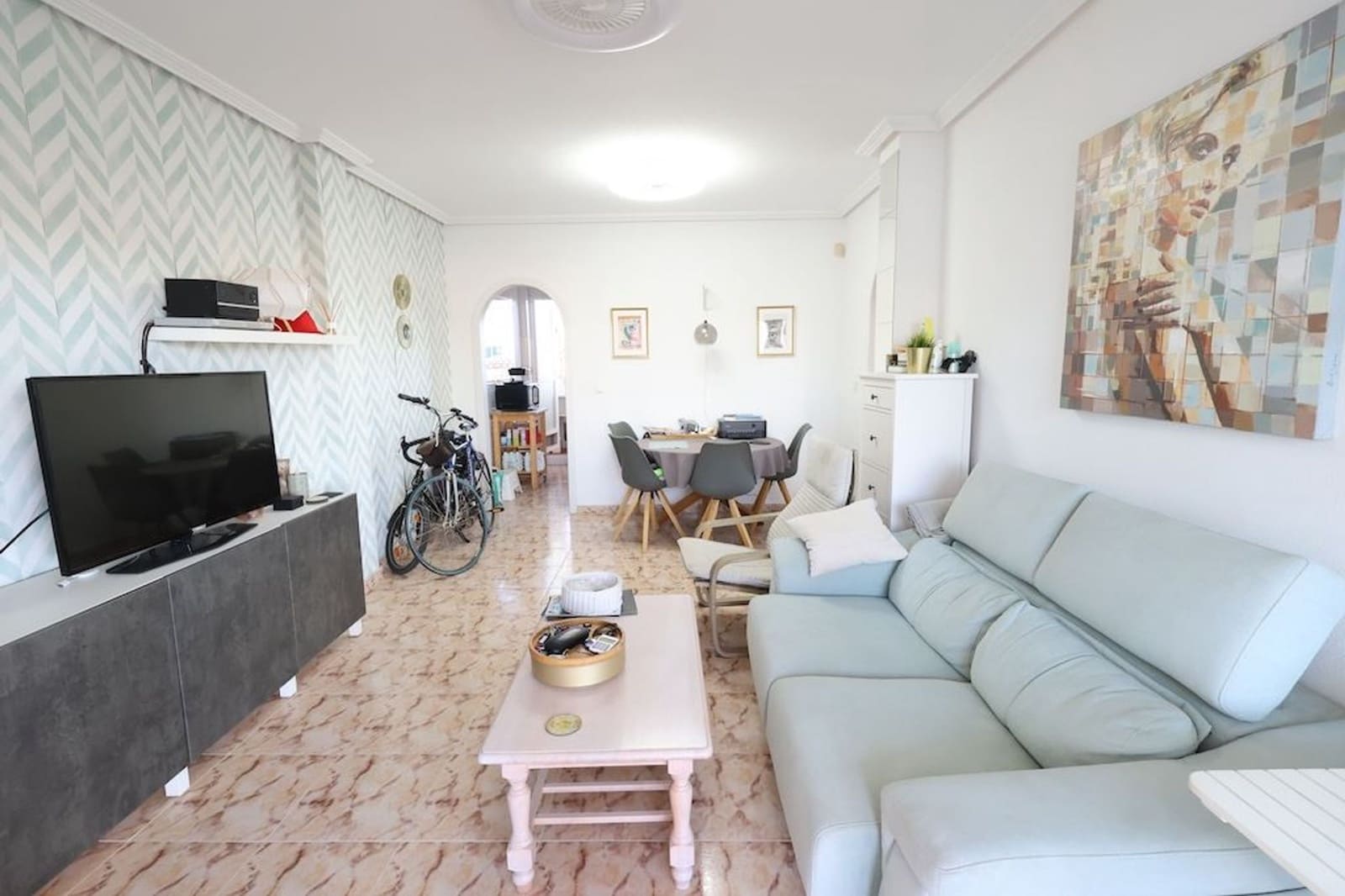 Apartamento de 2 habitaciones en Orihuela Costa en venta con piscina - 145.000 € (Ref: 9386309)
