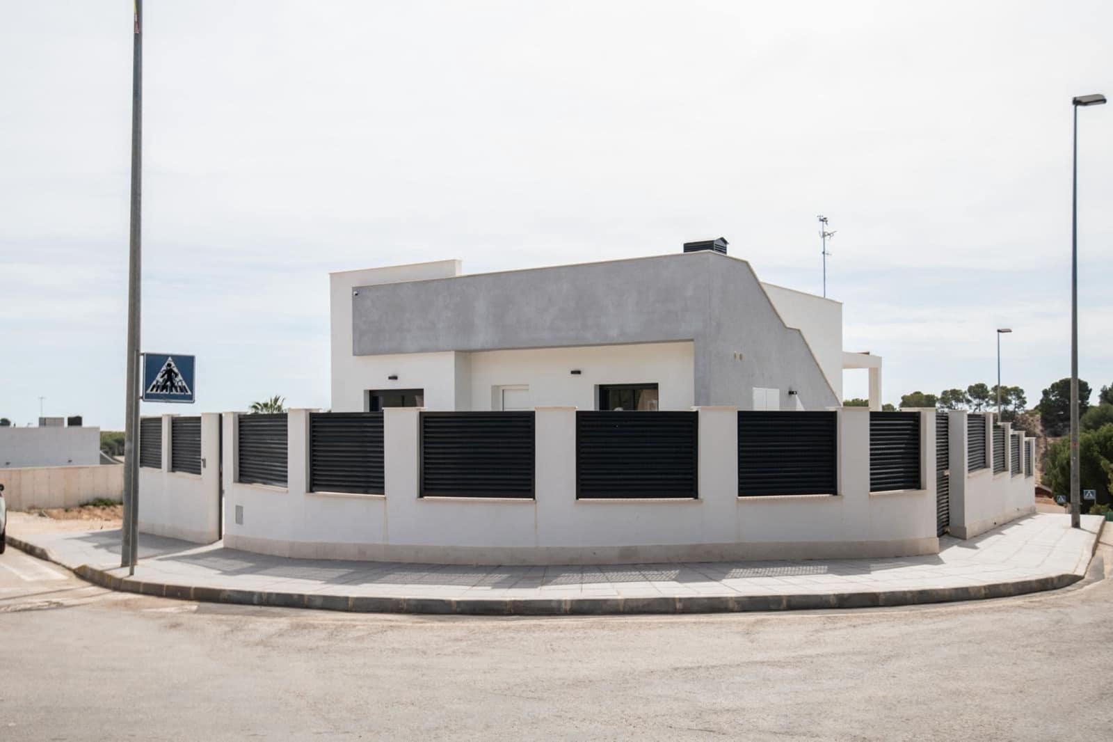 3 bedroom Villa for sale in Pinar de Campoverde with pool - € 464,500 (Ref: 9386547)