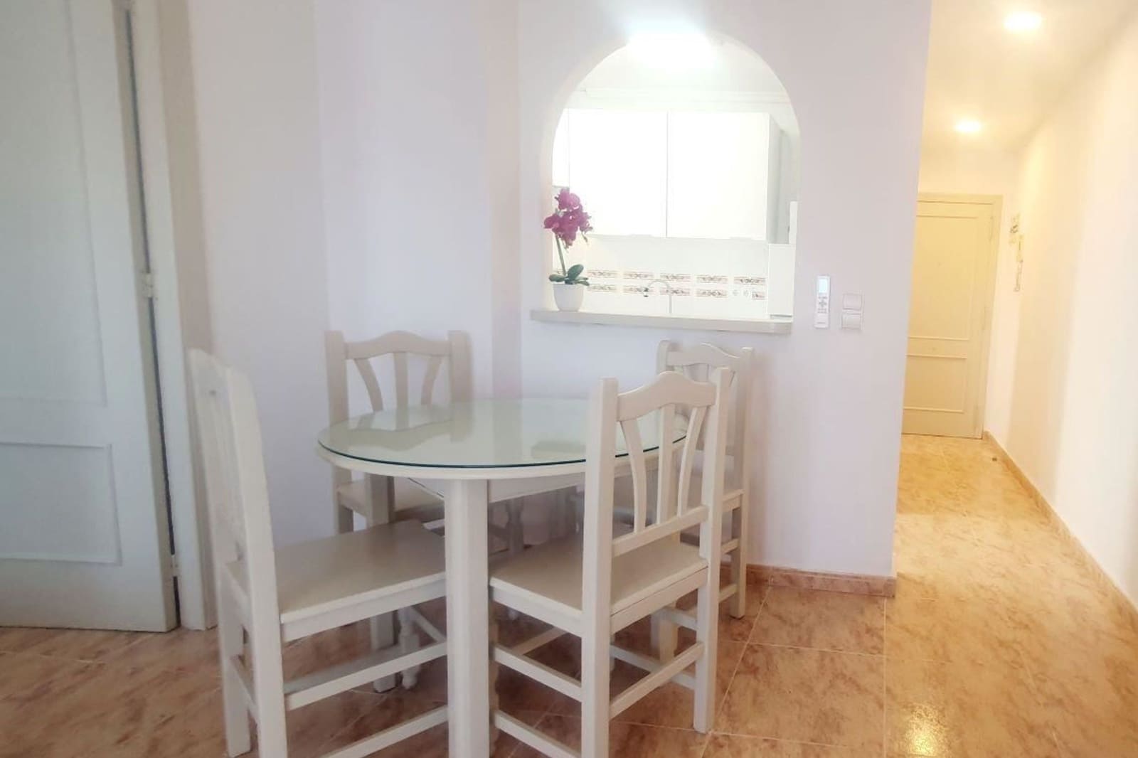 Apartamento de 1 habitación en Torrevieja en venta con piscina - 170.000 € (Ref: 9386549)