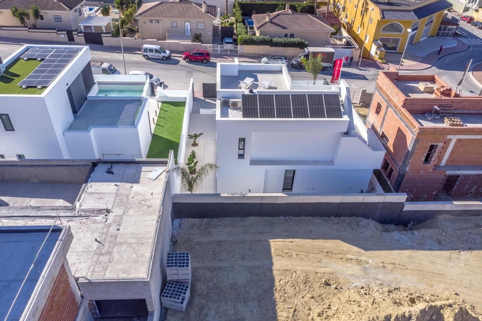 3 bedroom Villa for sale in Rojales with pool - € 549,000 (Ref: 9386726)