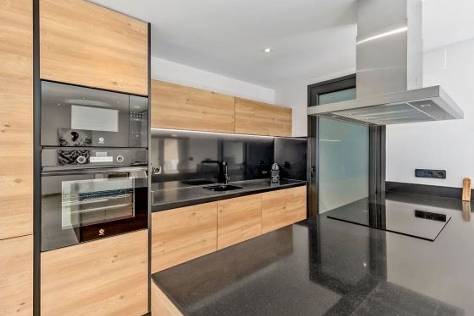 2 bedroom Apartment for sale in La Zenia with pool - € 335,000 (Ref: 9399813)