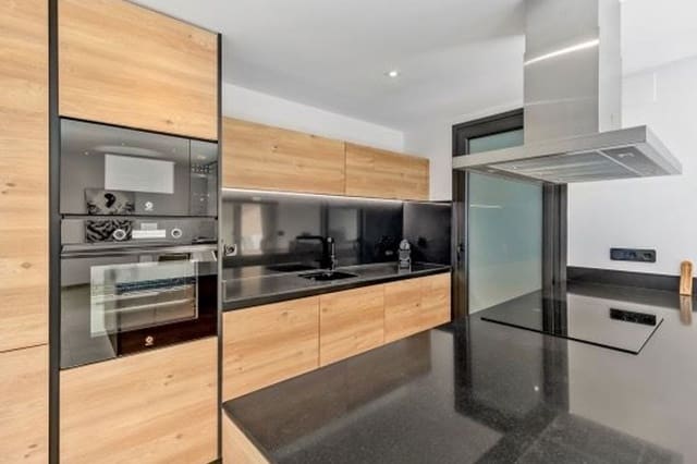 Apartamento de 2 habitaciones en La Zenia, Orihuela en venta con piscina - 335.000 € (Ref: 9399813)