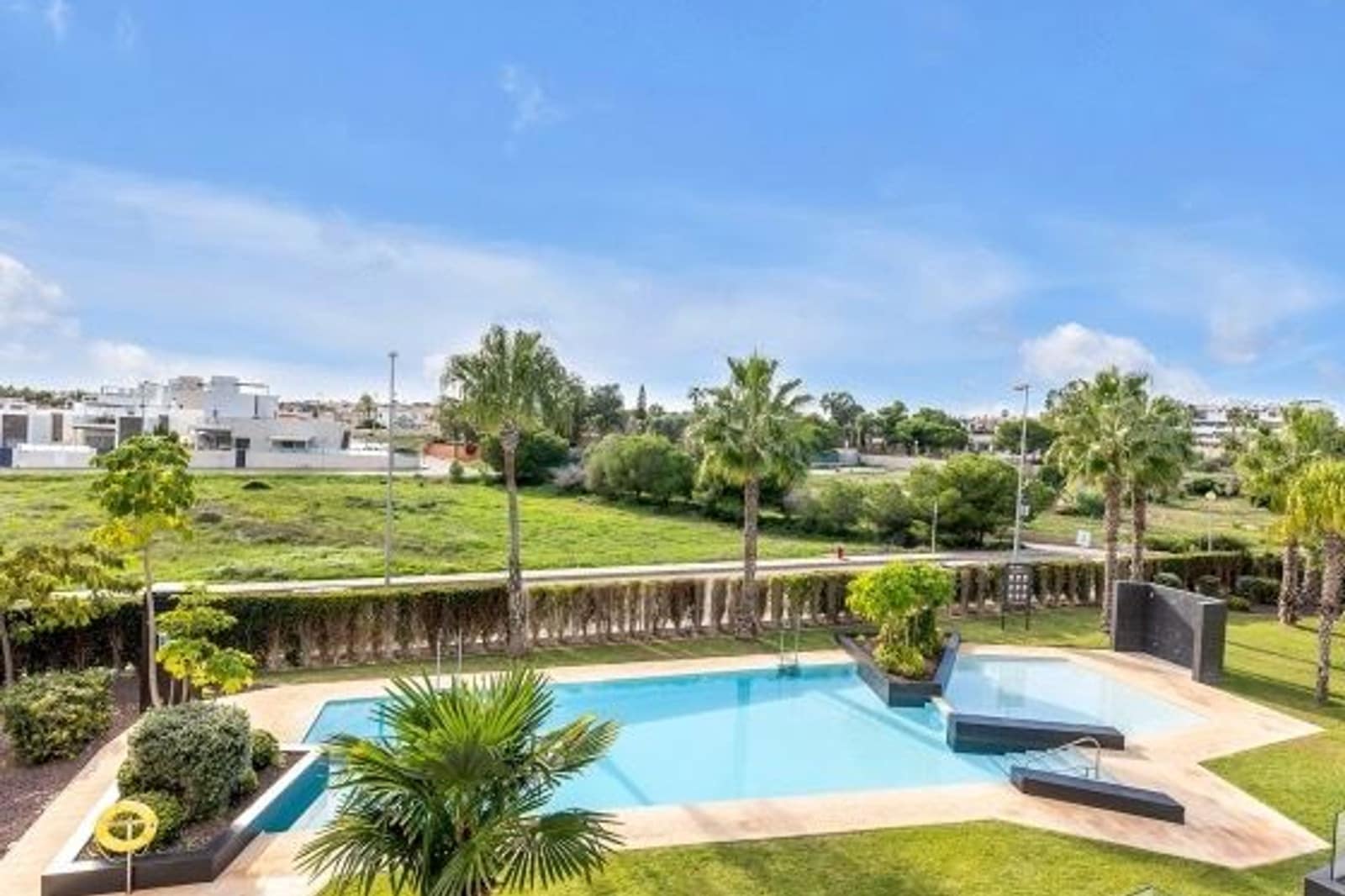 2 bedroom Apartment for sale in La Zenia with pool - € 335,000 (Ref: 9399813)