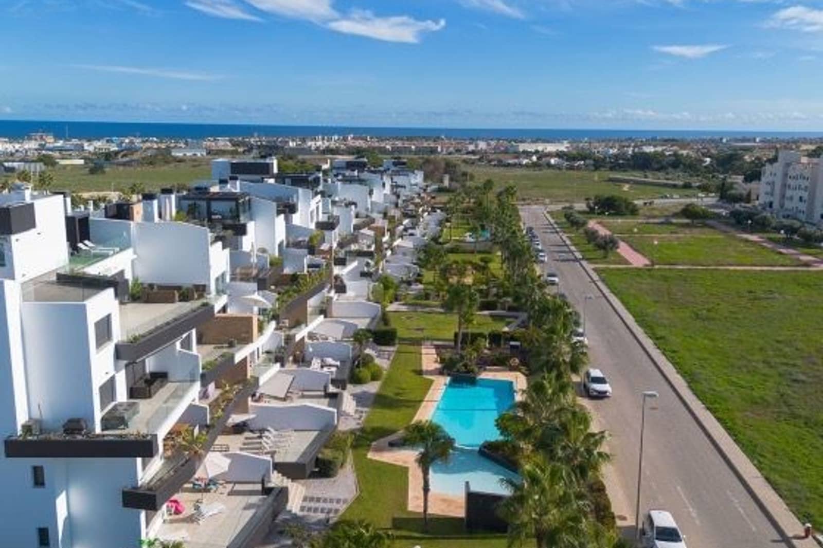 2 bedroom Apartment for sale in La Zenia with pool - € 335,000 (Ref: 9399813)