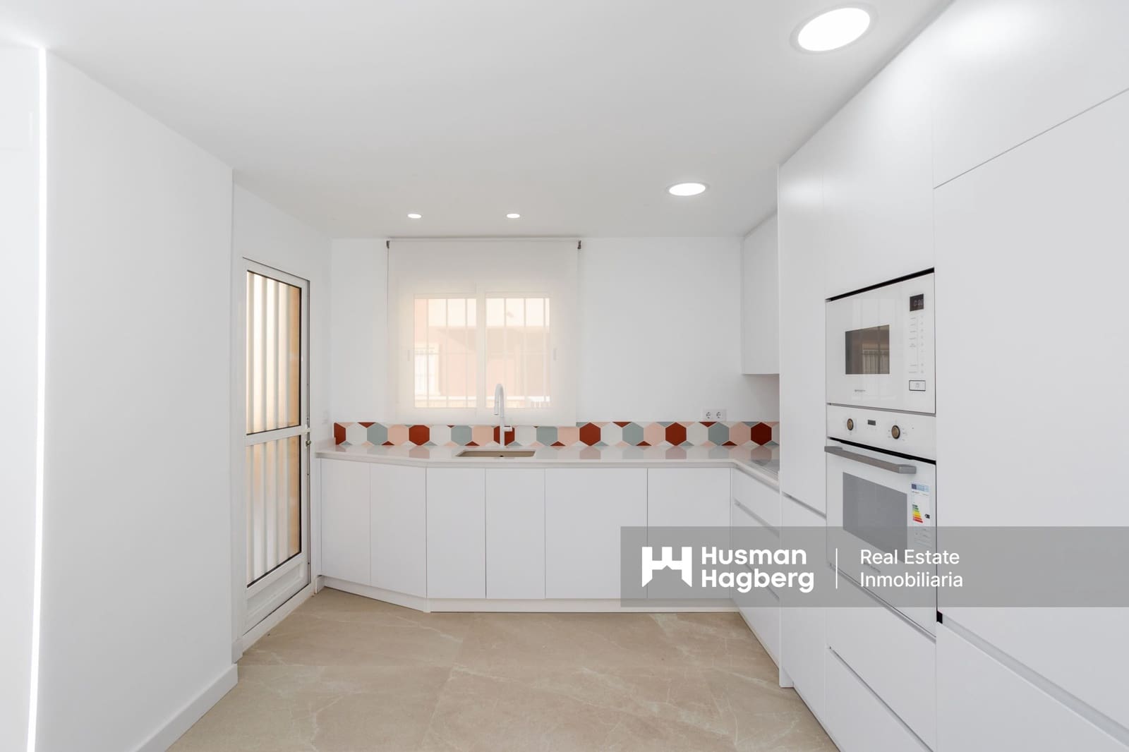 2 bedroom Apartment for sale in Torre de la Horadada with pool - € 225,000 (Ref: 9401752)