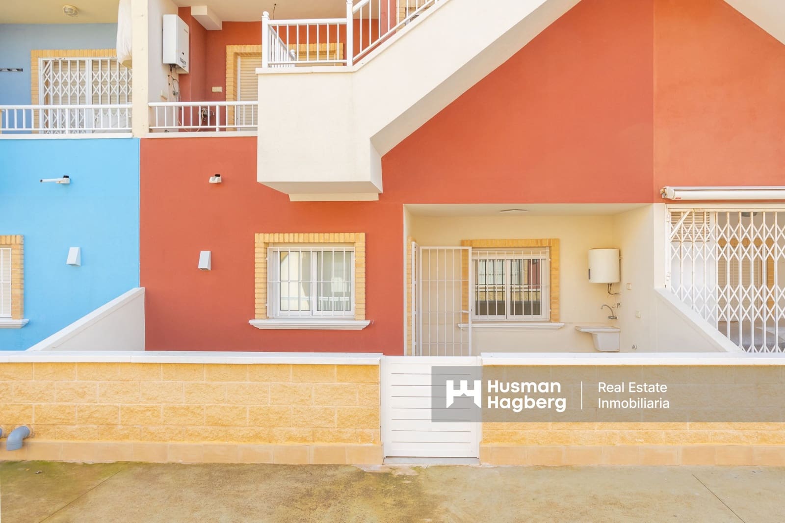 2 bedroom Apartment for sale in Torre de la Horadada with pool - € 225,000 (Ref: 9401752)