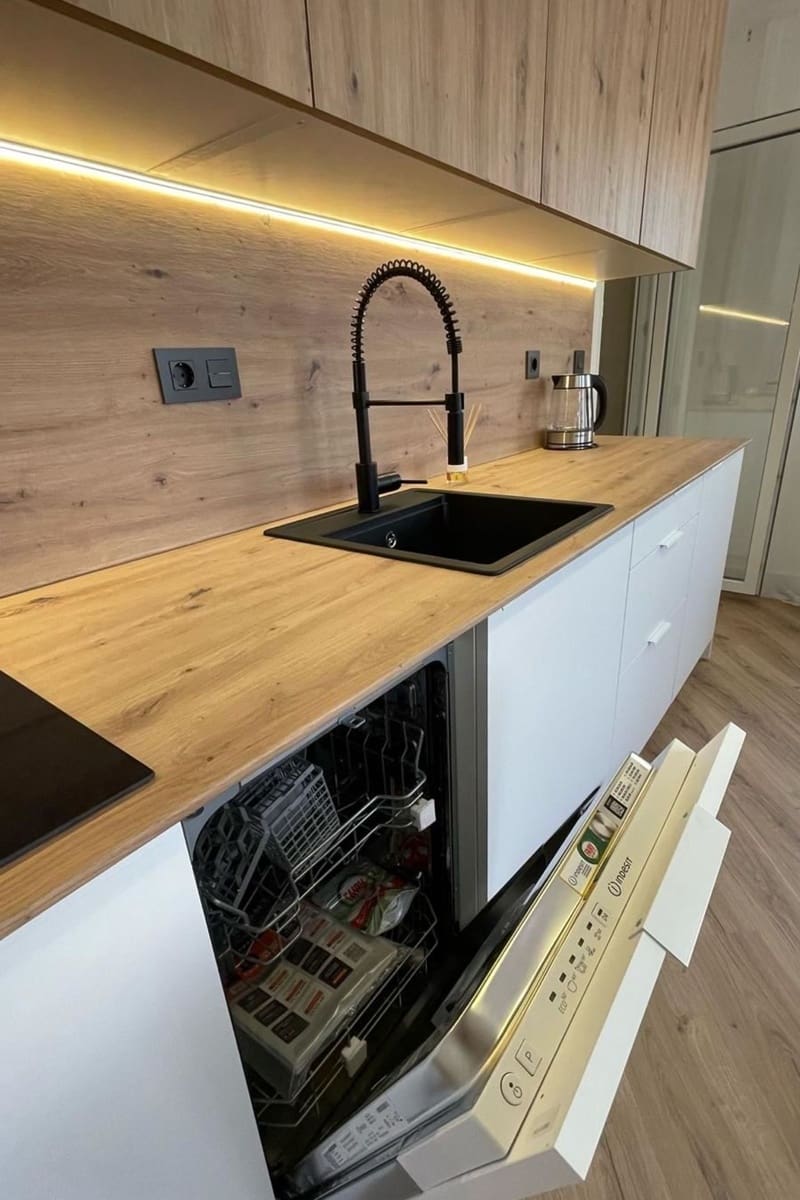 Apartamento de 2 habitaciones en Torrevieja en venta con piscina - 190.000 € (Ref: 9401753)