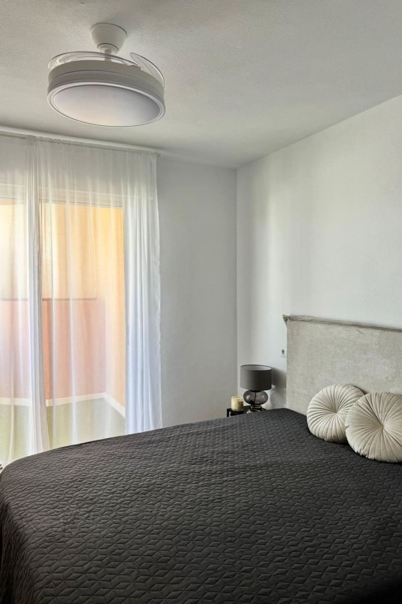 2 sypialnia Apartament na sprzedaż w Torrevieja - 210 000 € (Ref: 9401754)