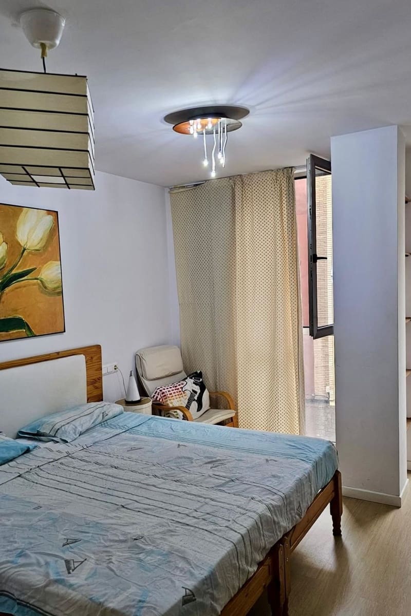 Huoneisto myytävänä paikassa Alicante kaupunki mukana uima-altaan - 185 000 € (Ref: 9402523)