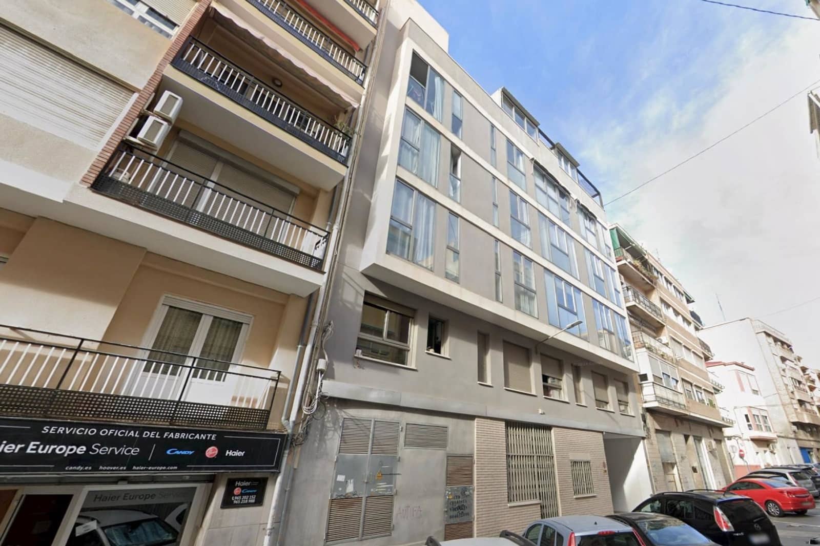 Huoneisto myytävänä paikassa Alicante kaupunki mukana uima-altaan - 185 000 € (Ref: 9402523)