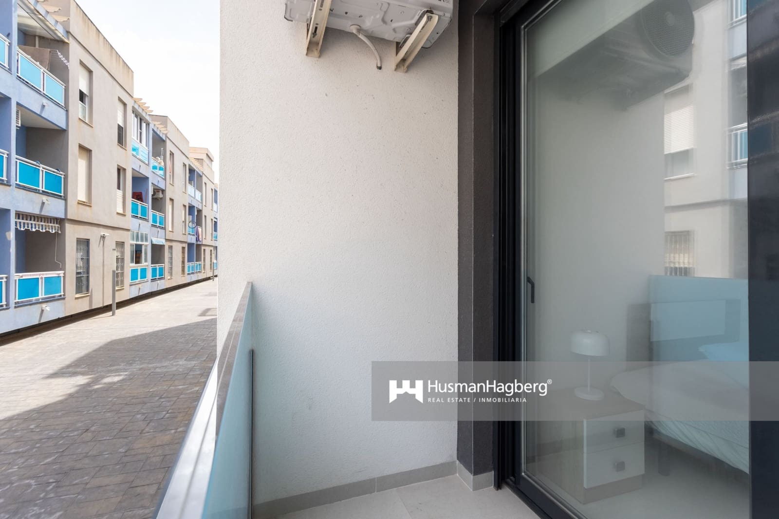 Apartamento de 2 habitaciones en Torrevieja en venta con piscina - 189.900 € (Ref: 9402525)