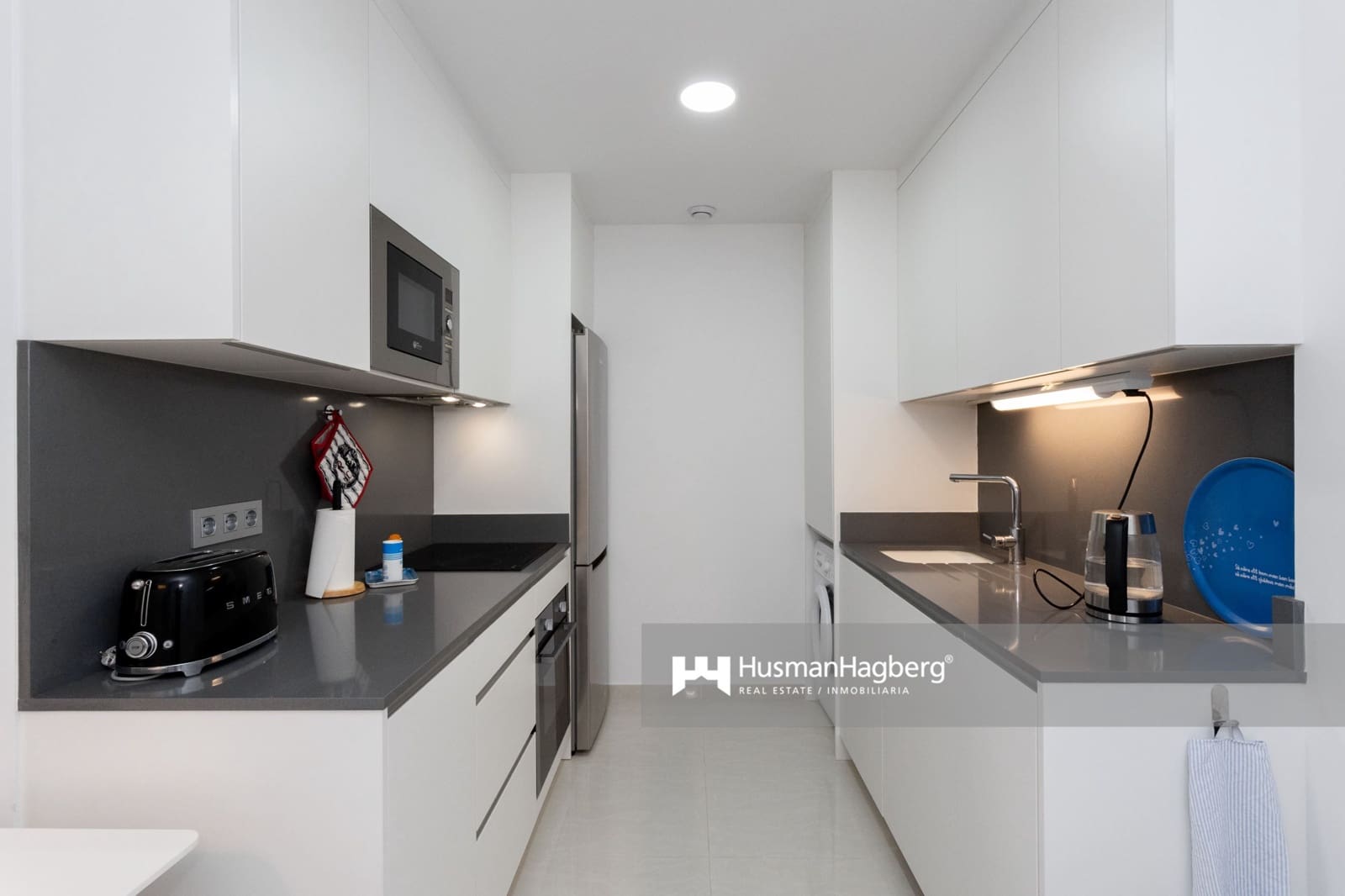 Apartamento de 2 habitaciones en Torrevieja en venta con piscina - 189.900 € (Ref: 9402525)