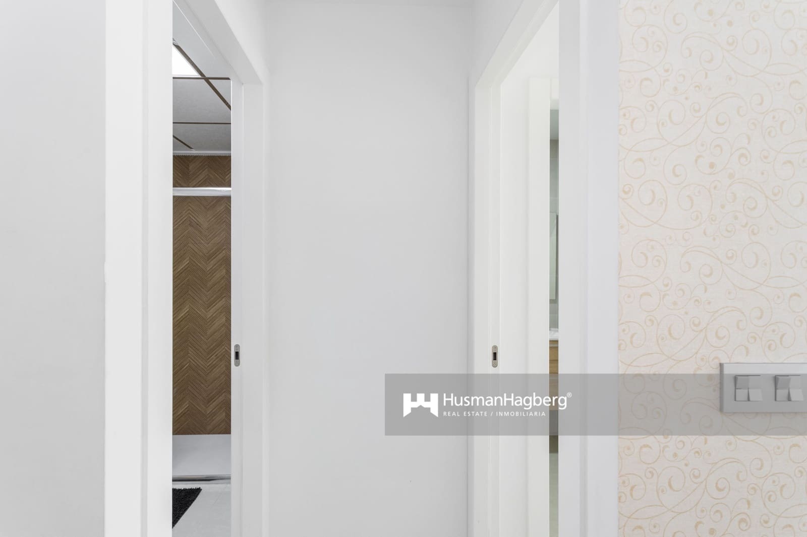 Apartamento de 2 habitaciones en Torrevieja en venta con piscina - 189.900 € (Ref: 9402525)