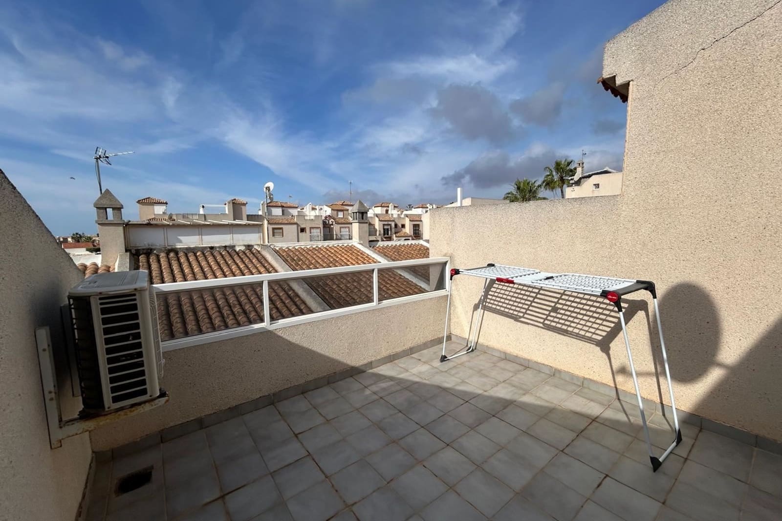 3 soveværelse Byhus til salg i Torrevieja med swimmingpool - € 225.000 (Ref: 9402528)