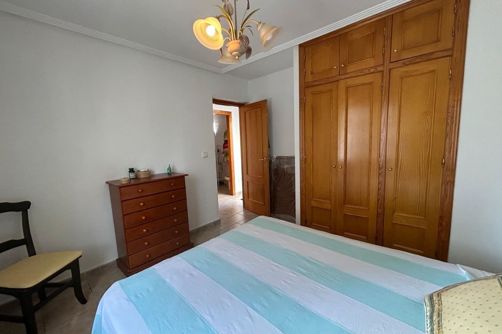 3 soveværelse Byhus til salg i Torrevieja med swimmingpool - € 225.000 (Ref: 9402528)