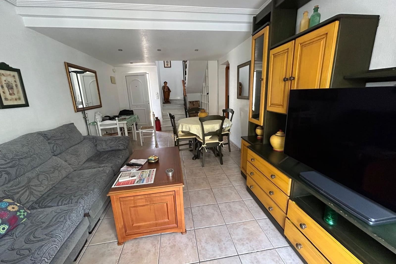 3 soveværelse Byhus til salg i Torrevieja med swimmingpool - € 225.000 (Ref: 9402528)