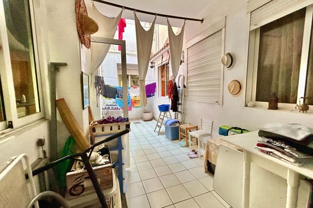 2 sovrum Lägenhet till salu i Carolinas Altas, Alicante stad med pool - 205 000 € (Ref: 9402529)