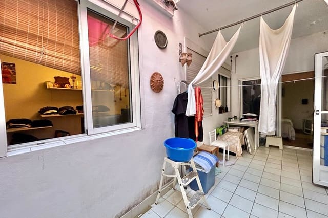 2 sovrum Lägenhet till salu i Carolinas Altas, Alicante stad med pool - 205 000 € (Ref: 9402529)