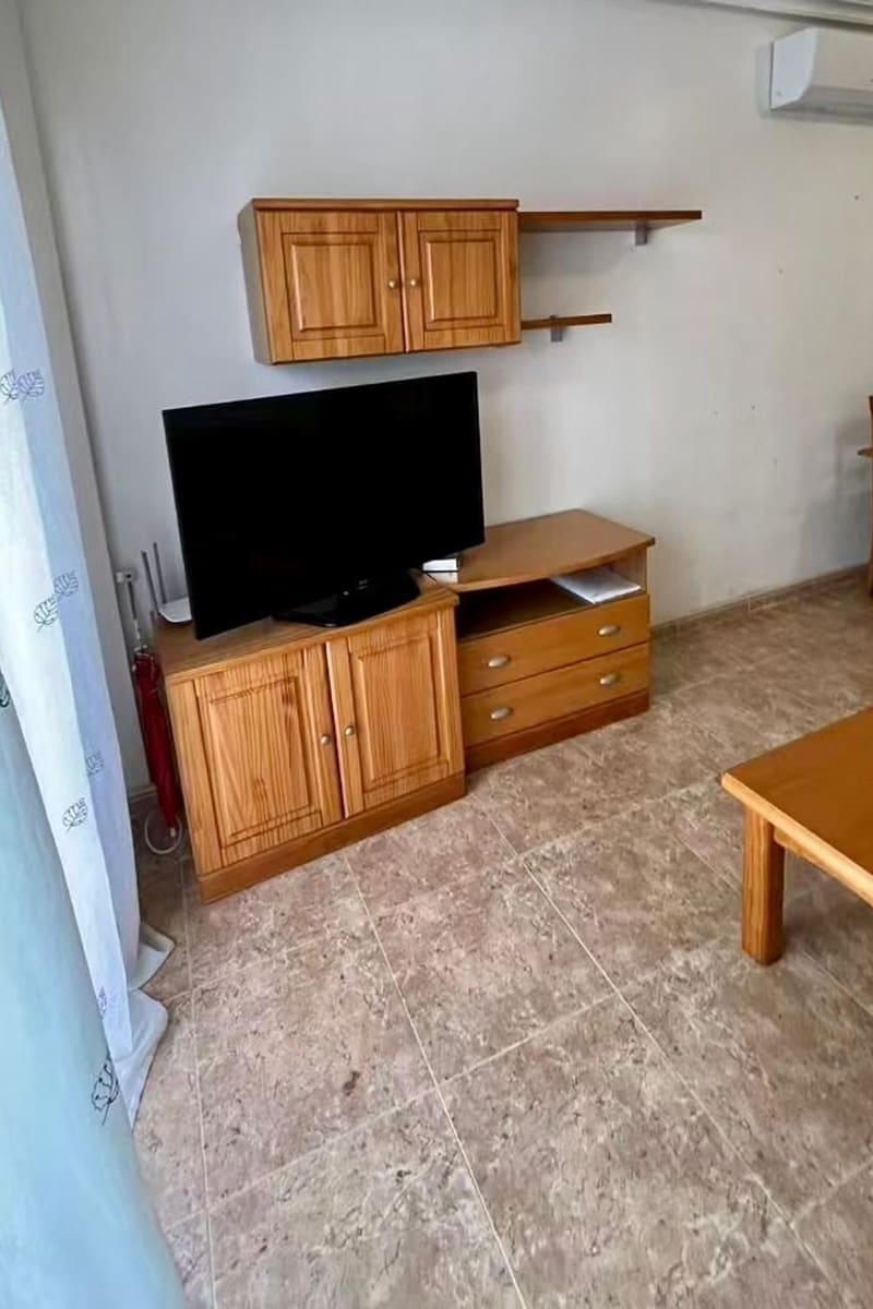 Apartamento de 2 habitaciones en Cabo Roig en venta con piscina - 185.000 € (Ref: 9402561)