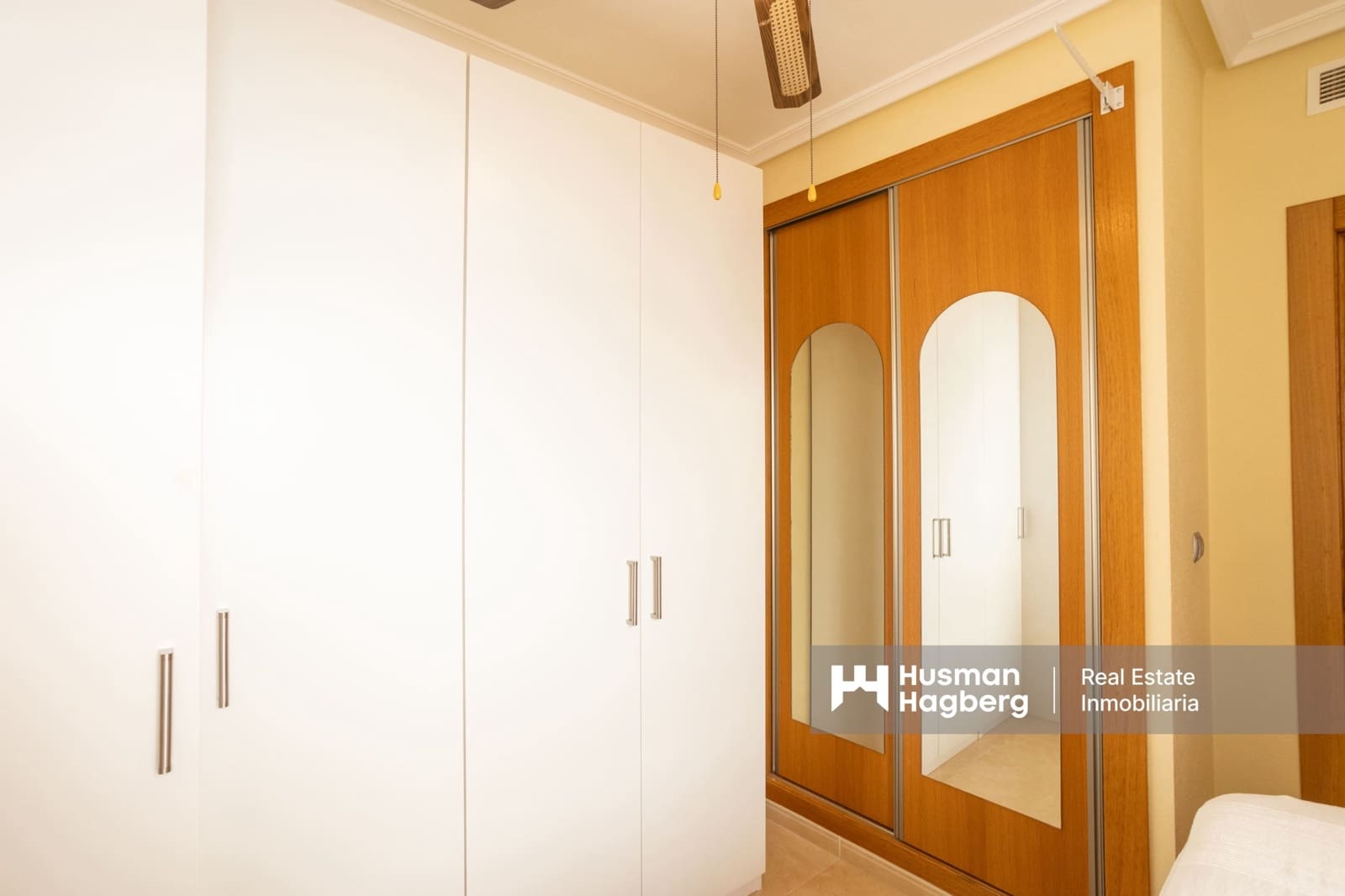 2 bedroom Apartment for sale in Torrevieja - € 189,000 (Ref: 9404756)