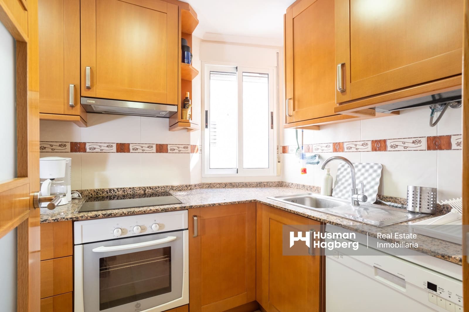 2 bedroom Apartment for sale in Torrevieja - € 189,000 (Ref: 9404756)