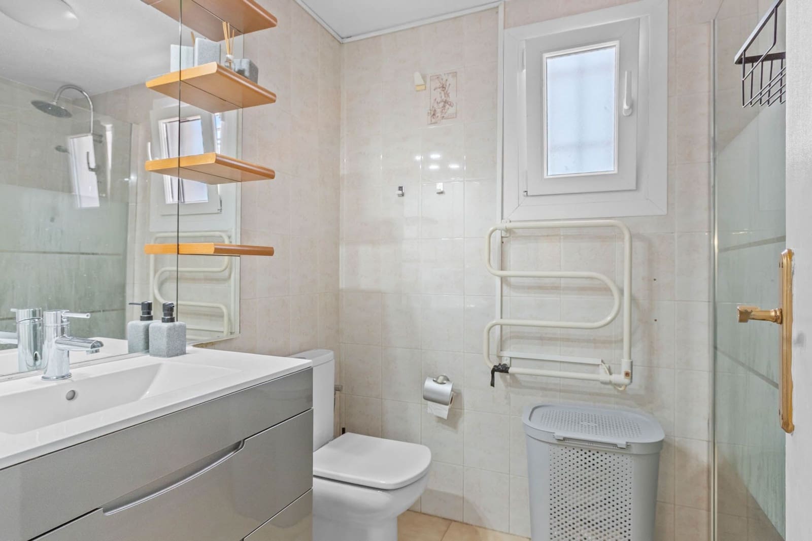 2 makuuhuone Huoneisto myytävänä paikassa Los Balcones mukana uima-altaan - 149 000 € (Ref: 9409924)