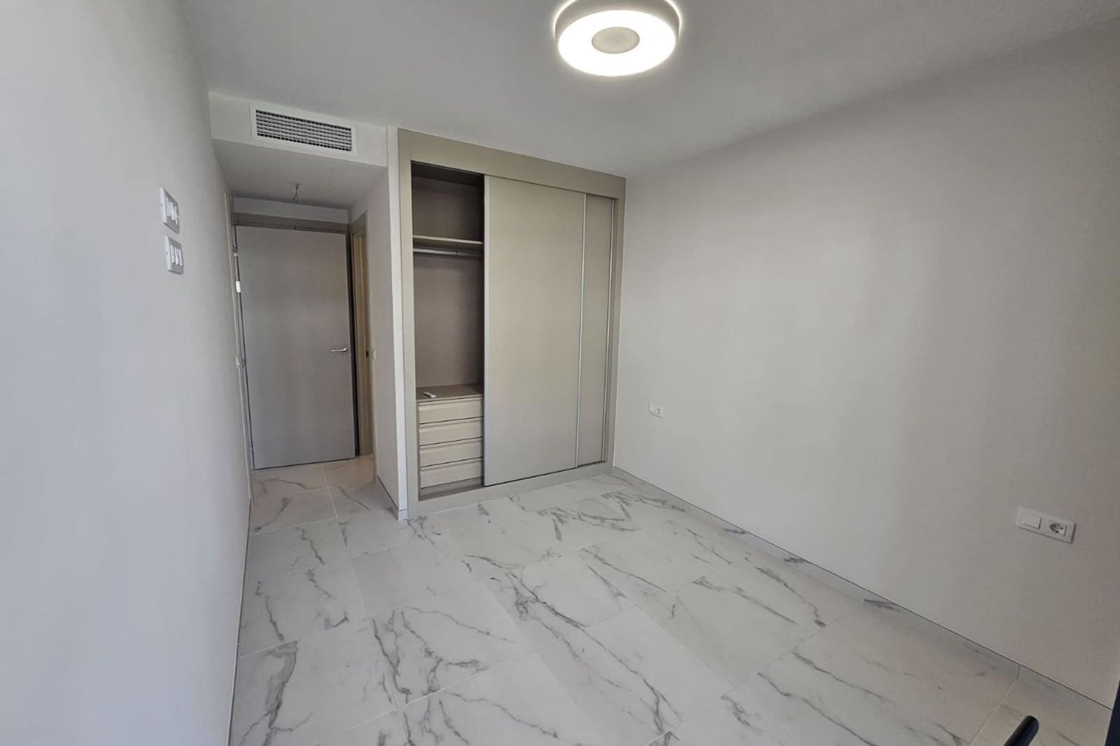 2 bedroom Apartment for sale in Playa Flamenca with pool - € 385,000 (Ref: 9410089)