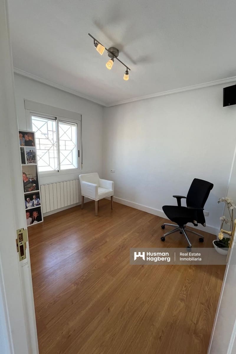 3 slaapkamer Huis te koop in Torre del Moro met zwembad - € 255.000 (Ref: 9412821)