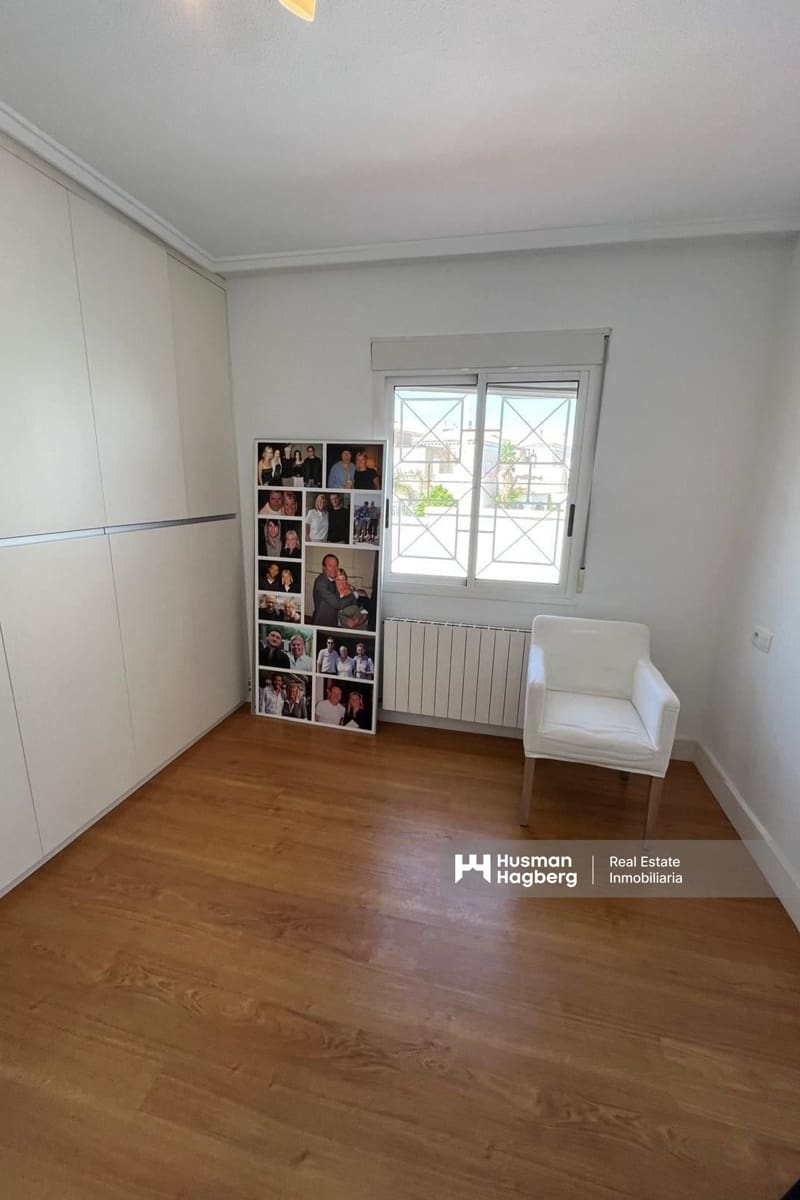 3 slaapkamer Huis te koop in Torre del Moro met zwembad - € 255.000 (Ref: 9412821)