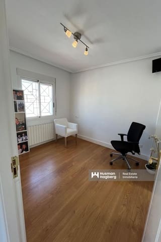 Casa de 3 habitaciones en Torre del Moro, Torrevieja en venta con piscina - 255.000 € (Ref: 9412821)