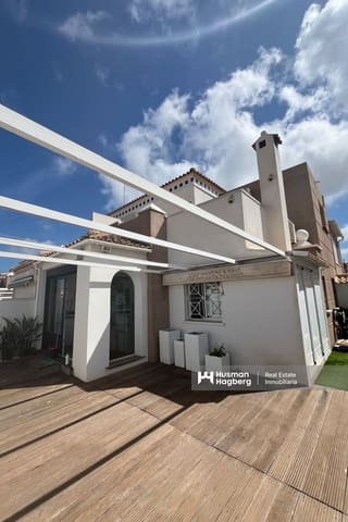 Casa de 3 habitaciones en Torre del Moro, Torrevieja en venta con piscina - 255.000 € (Ref: 9412821)