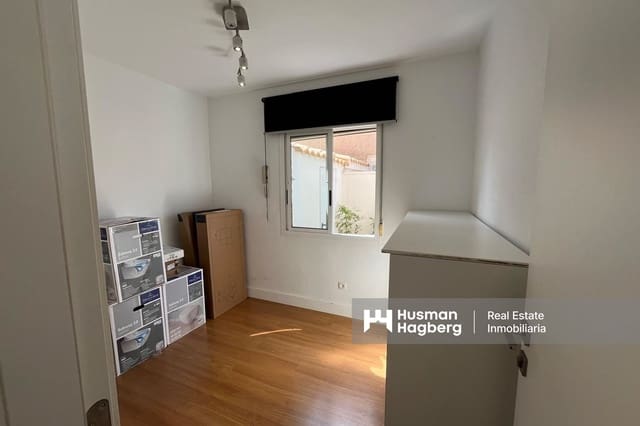 Casa de 3 habitaciones en Torre del Moro, Torrevieja en venta con piscina - 255.000 € (Ref: 9412821)