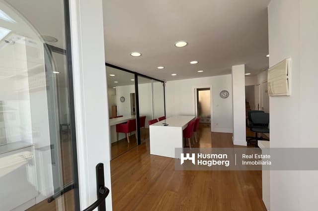 Casa de 3 habitaciones en Torre del Moro, Torrevieja en venta con piscina - 255.000 € (Ref: 9412821)