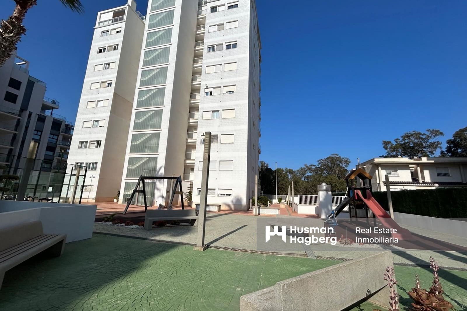 Apartamento de 2 habitaciones en Guardamar del Segura en venta con piscina - 259.000 € (Ref: 9417724)